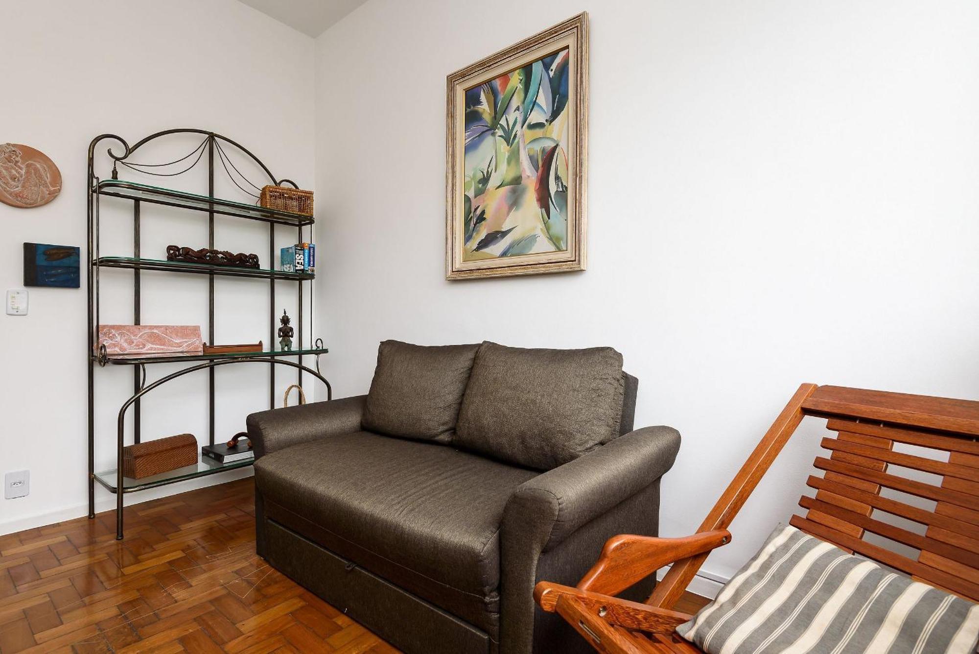 2 Quartos Em Copacabana Com Garagem | Bc 473/704 Apartment
