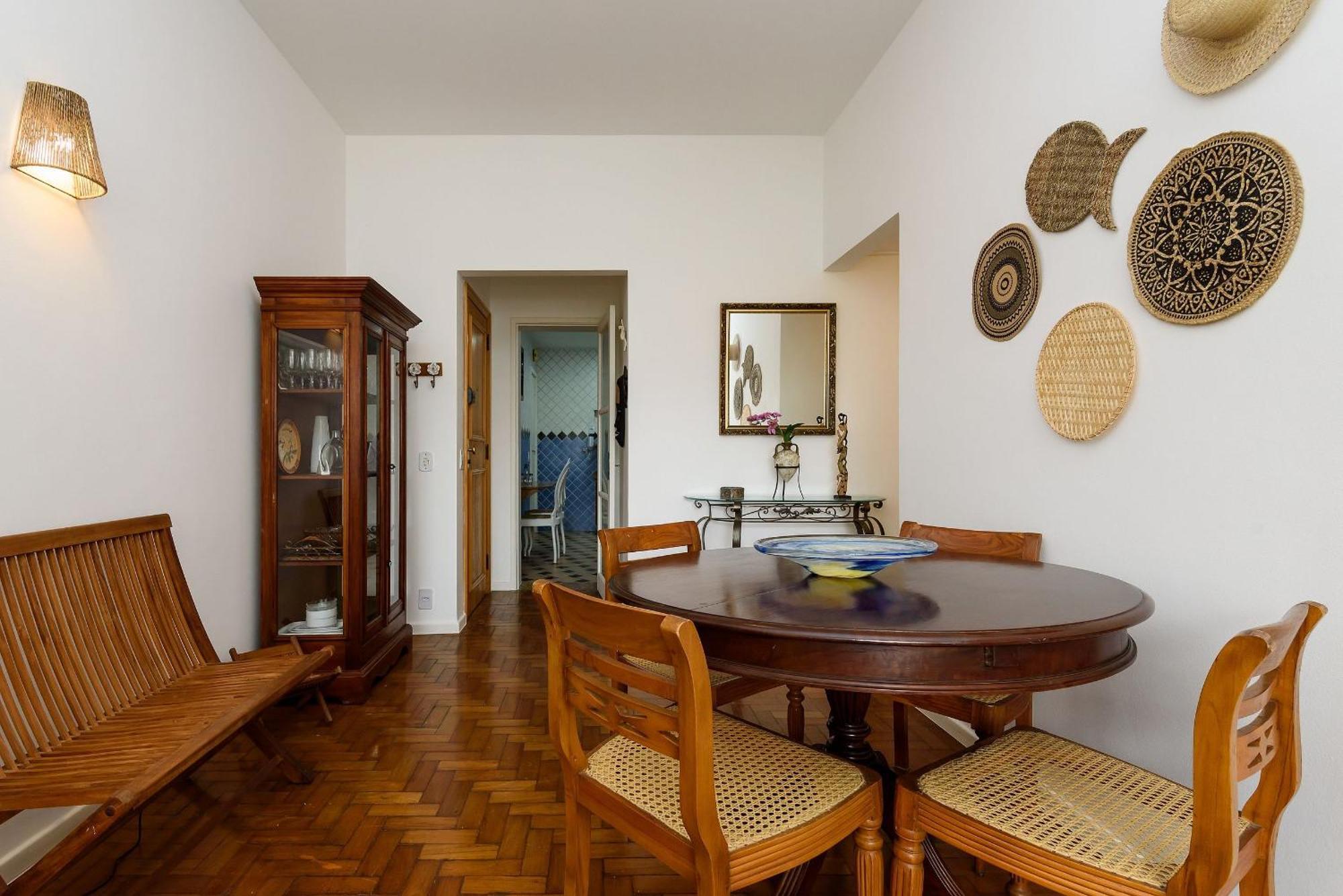 Apartment 2 Quartos Em Copacabana Com Garagem | Bc 473/704 *