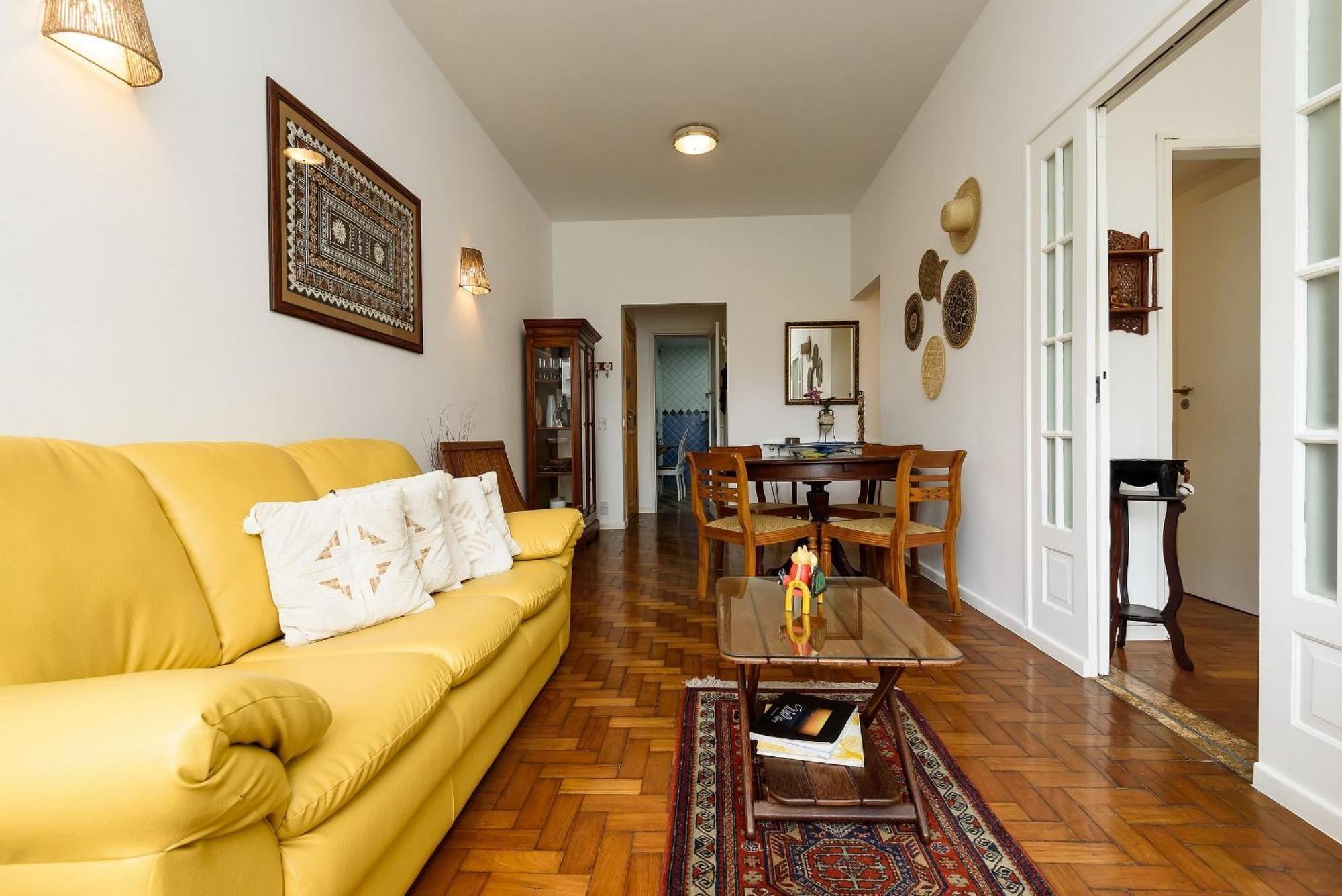 2 Quartos Em Copacabana Com Garagem | Bc 473/704 Apartment Rio de Janeiro