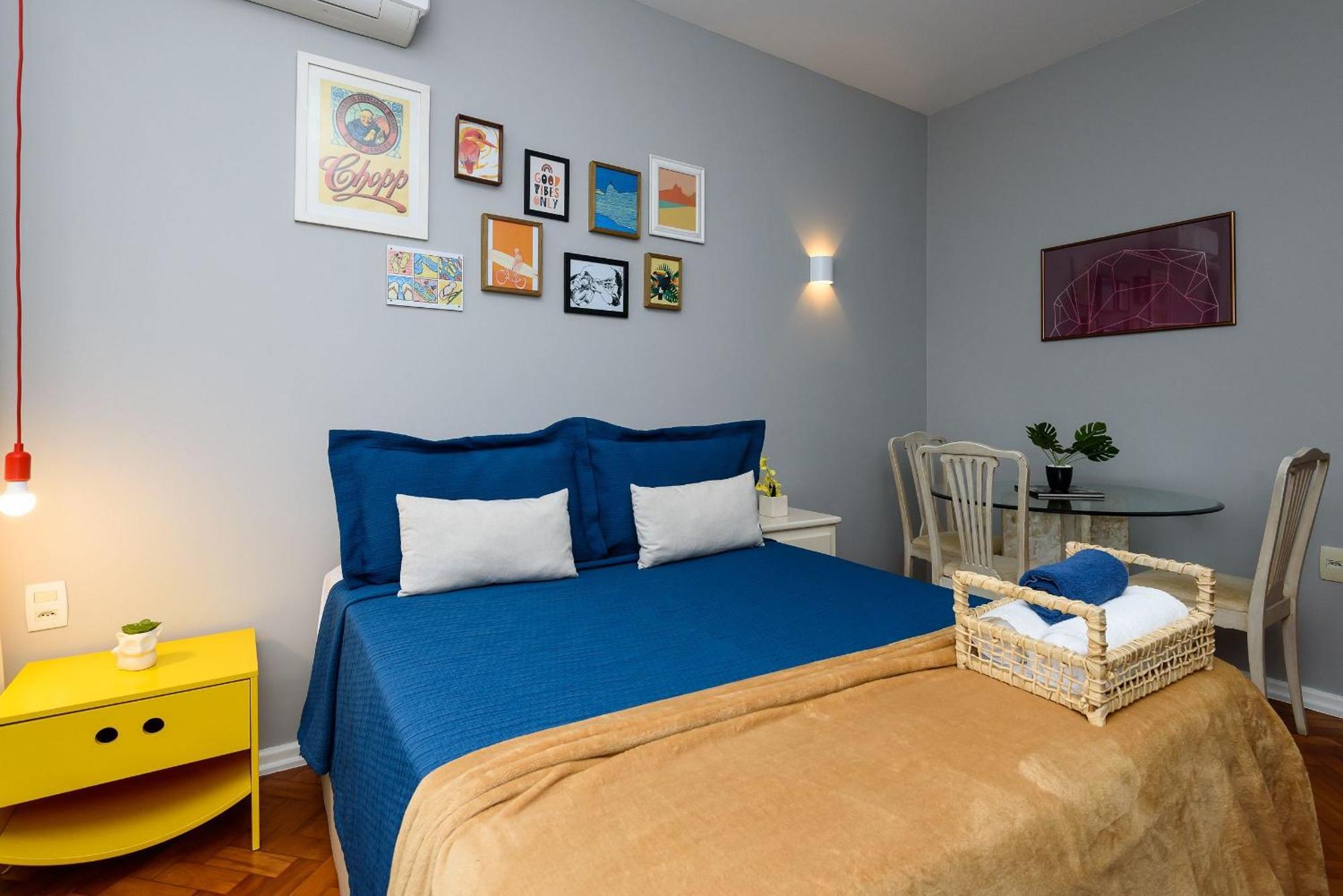 200m Da De Ipanema | Vp 463/708 Apartment
