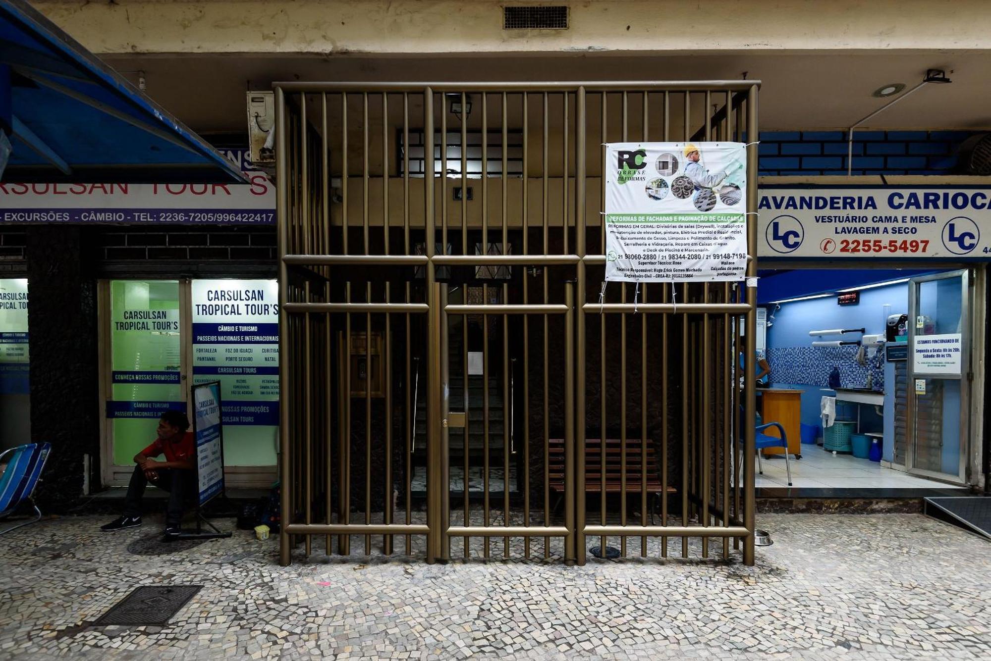 Apartamento Moderno A 400m Da | Rc 44/1004