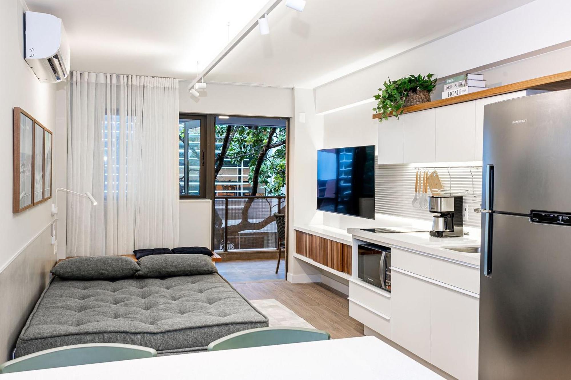 Apartamento Quarto&sala A 170m Da De Ipanema | Fa 49/302