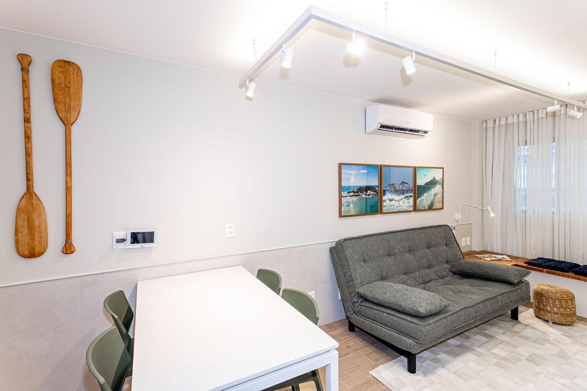 Apartamento Quarto&sala A 170m Da De Ipanema | Fa 49/302 *