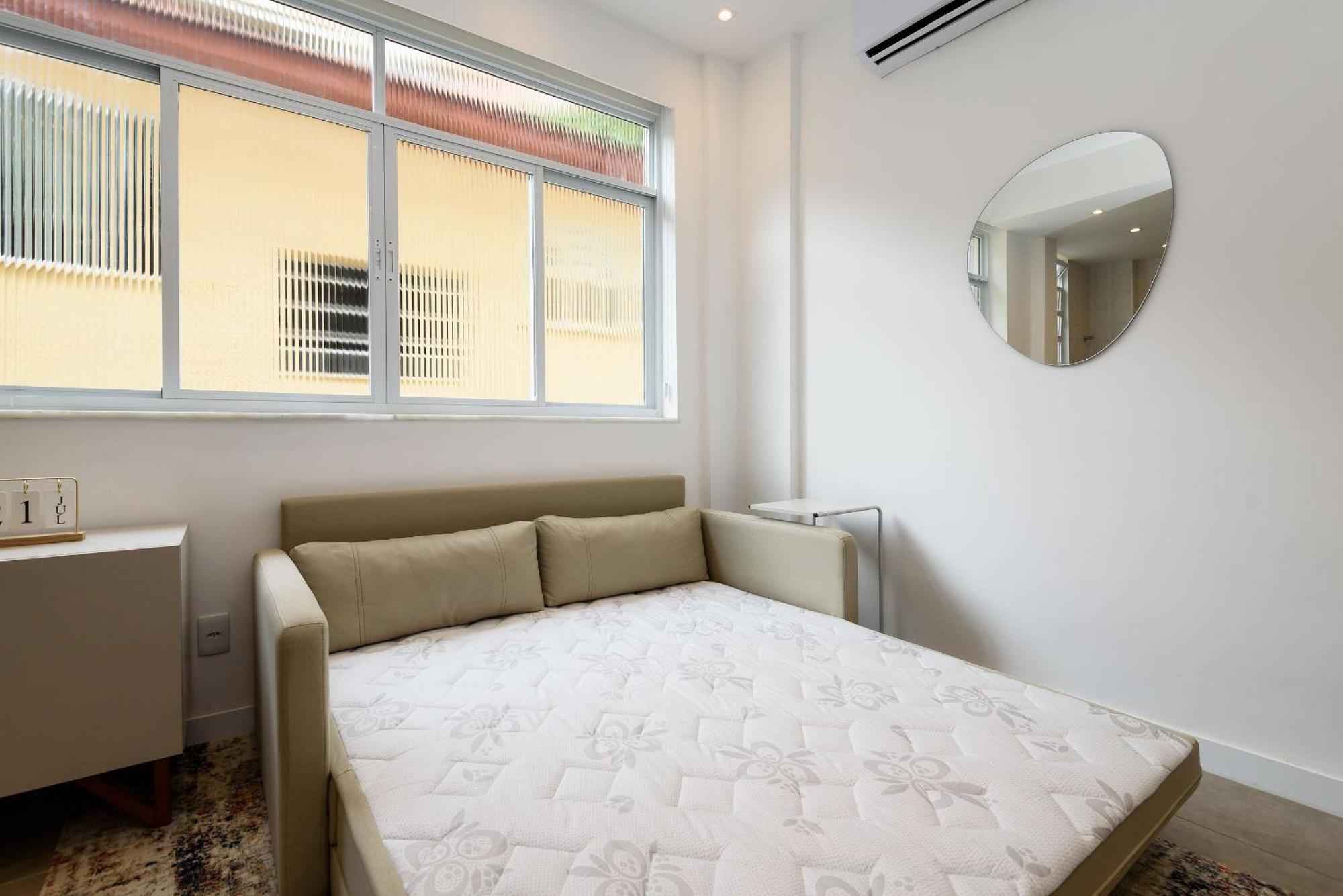 Moderno E Sala Em Copacabana | Mfb 76/204 * Rio de Janeiro