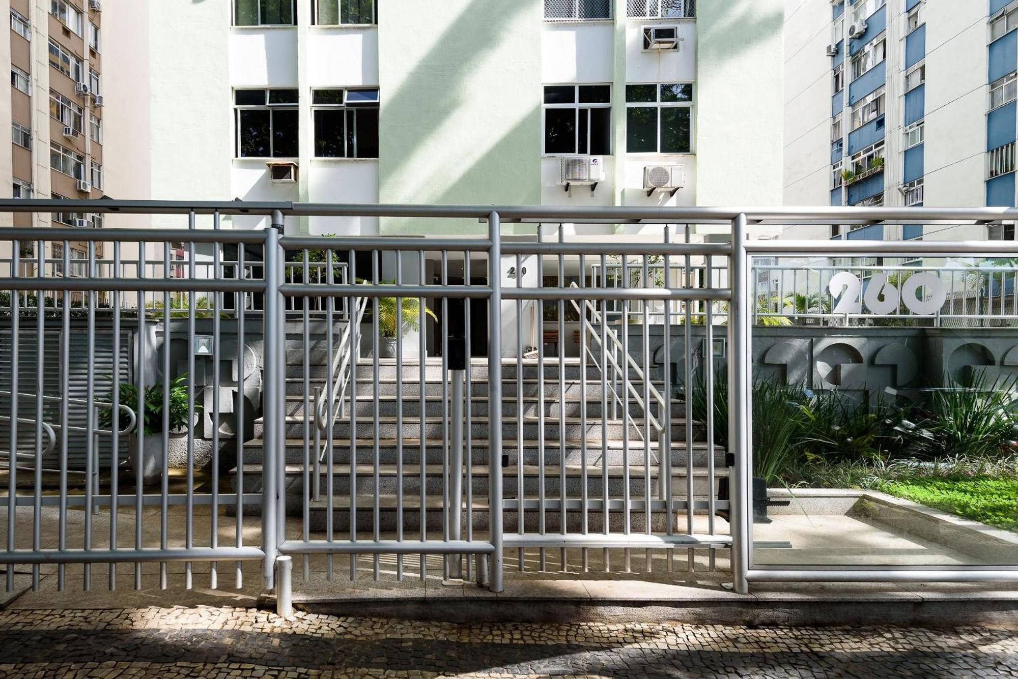 No Leblon Com 3 Quartos | Gbc 260/301 Apartamento Rio de Janeiro