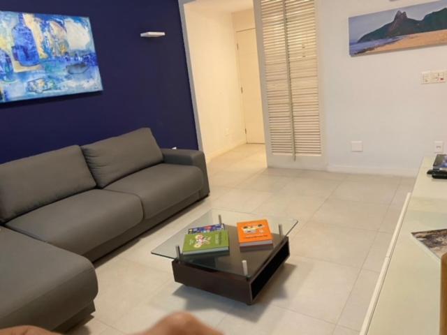 Apartamento Leblon Raridade Na Quadra Da Com Garagem E Jardim De Inverno Rio de Janeiro
