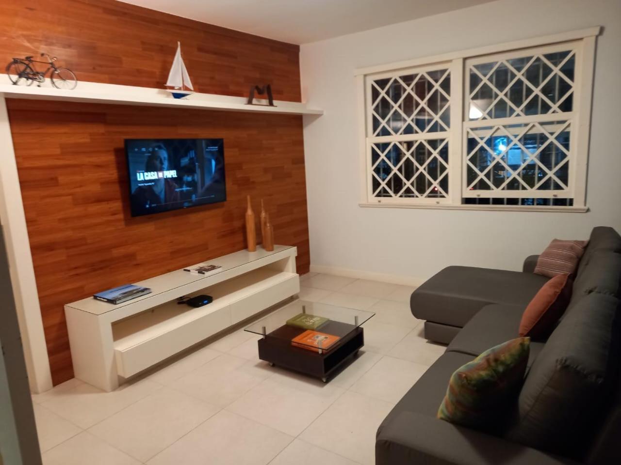 Apartamento Leblon Raridade Na Quadra Da Com Garagem E Jardim De Inverno