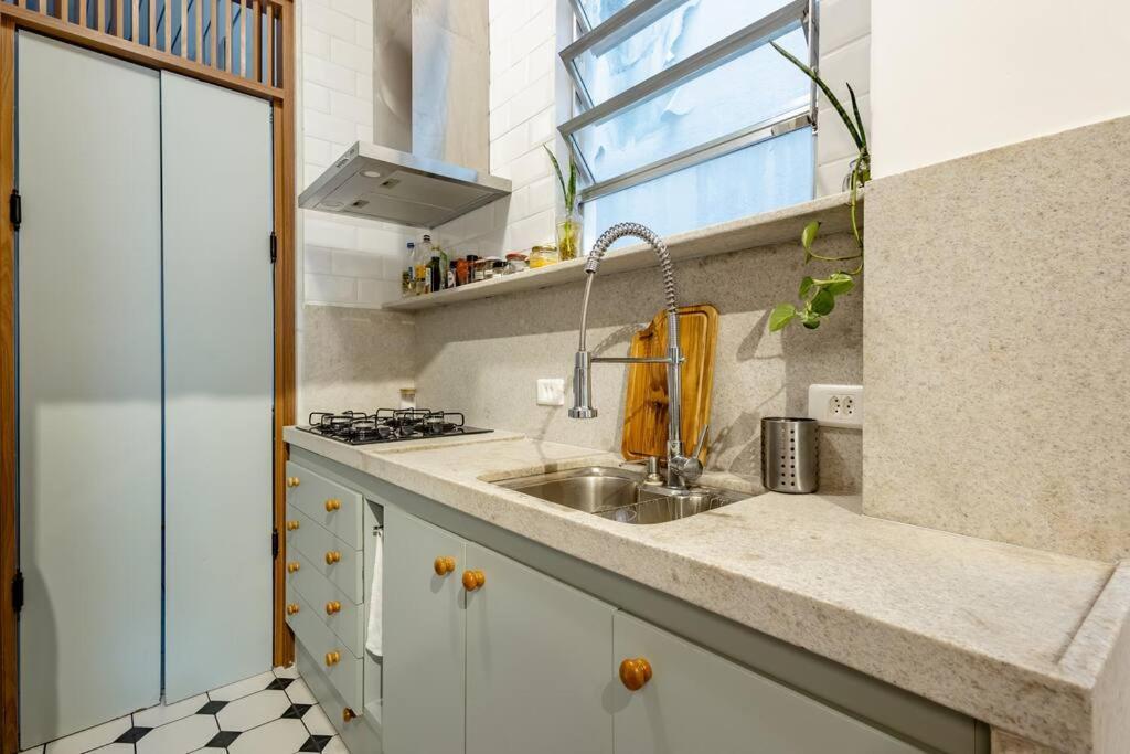 Casa Charmosa Em Ipanema Na Quadra Da Praia! Apartamento