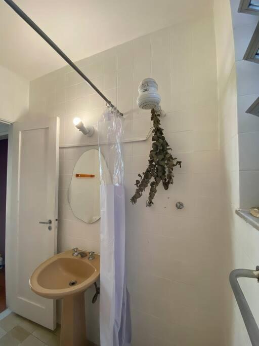 Casa Charmosa Em Ipanema Na Quadra Da Praia! Apartamento *