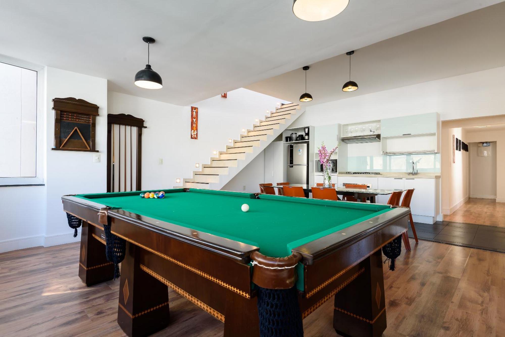 Spacious Duplex Penthouse Arpoador *