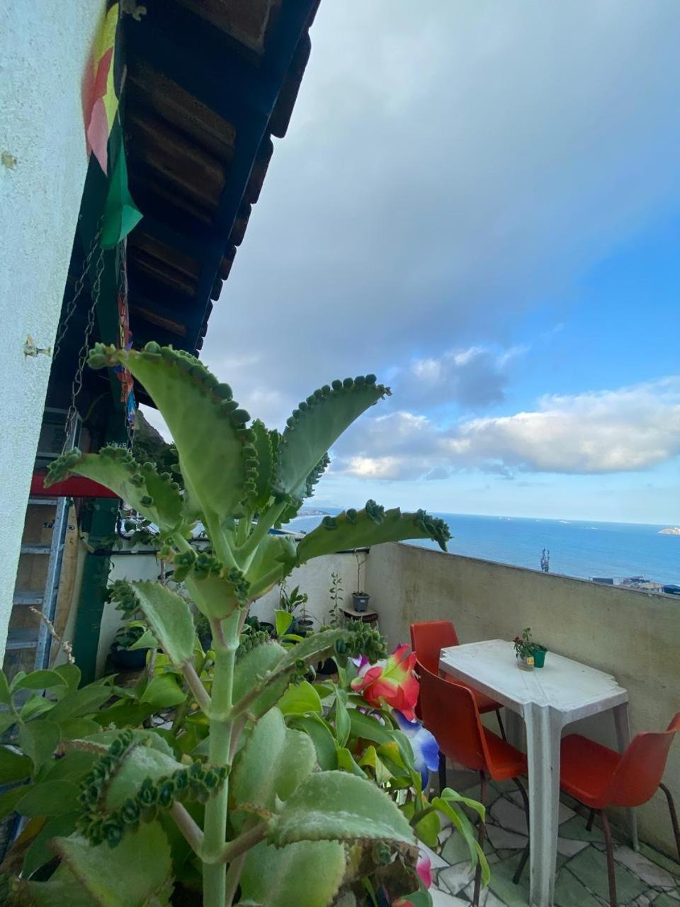 Alzira House Vidigal Hostel