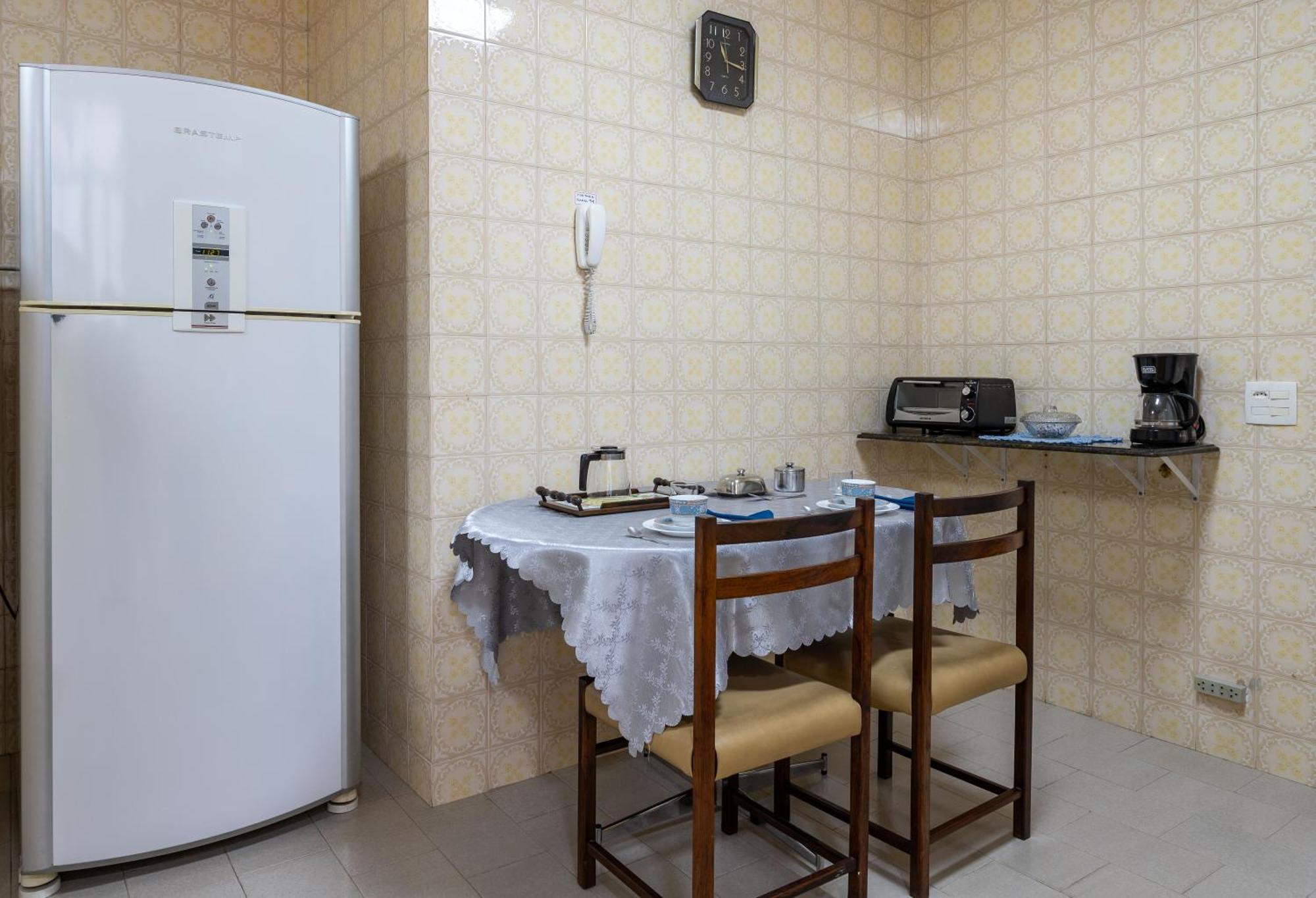 Apartamento 8min Da Praia, Vaga Ampla Gratis, Recepcao 24h, Cozinha Completa, 5min Do Metro E Espaco Office Com Wi-fi Rapido - Copa901 *