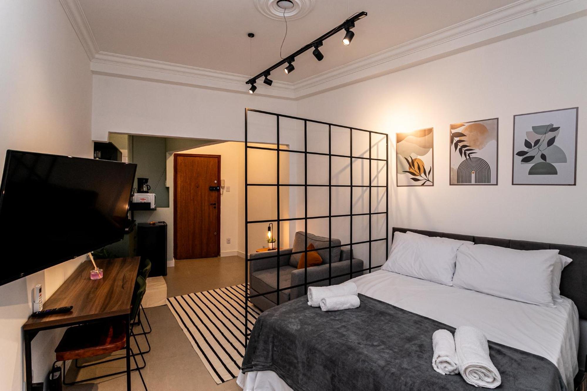Reformado, Quadra Da E Metro! Apartamento