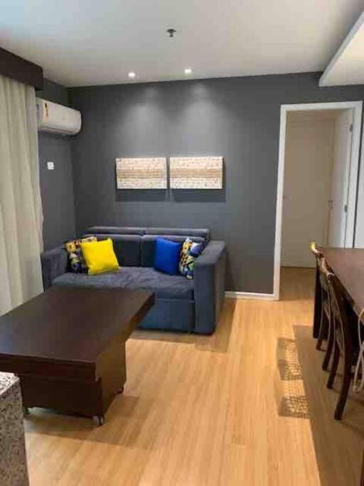 Copacabana - Flat Com Servico E Garagem * Rio de Janeiro