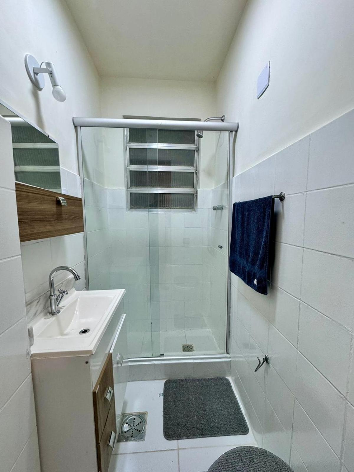 Confortavel 01 Dormitorio - Praia Copacabana Posto 6 *