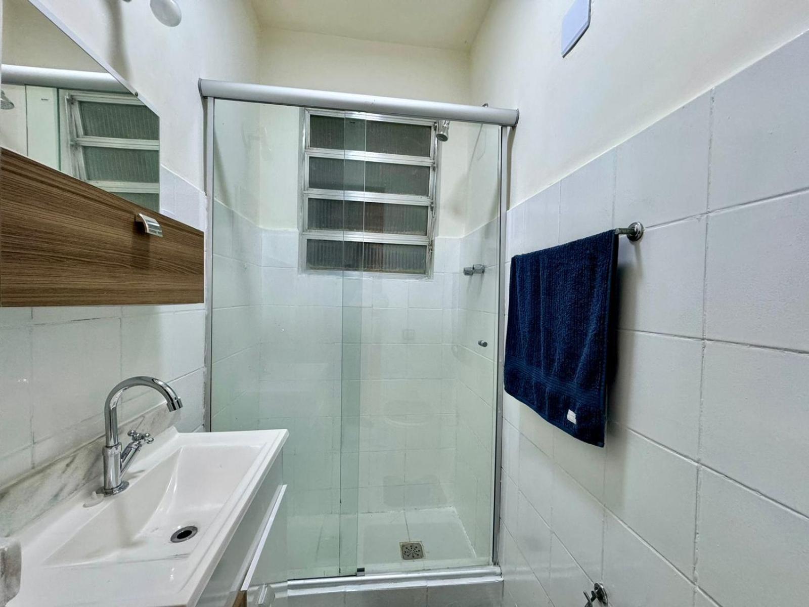 Apartamento Confortavel 01 Dormitorio - Praia Copacabana Posto 6 Rio de Janeiro