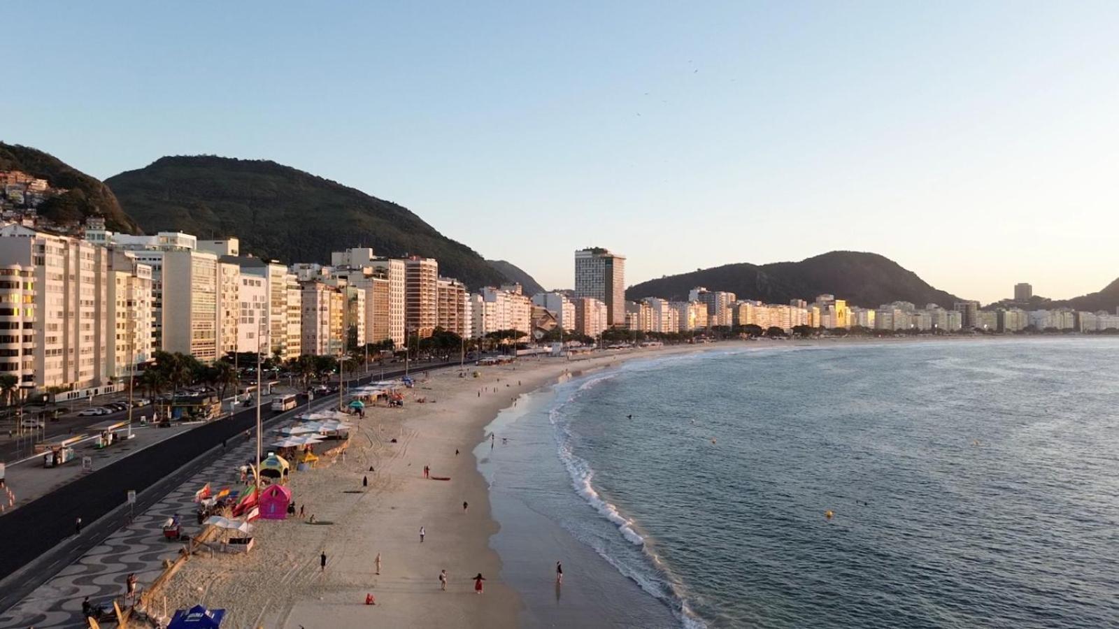 Perto Copacabana Palace, 2 *
