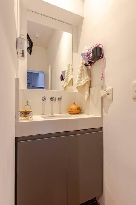 Loft Encantador Moderno Com Varanda Em Copacabana Apartamento *