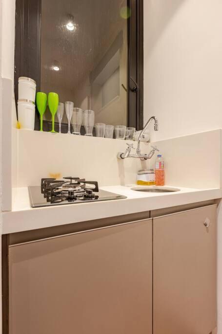 Apartamento Loft Encantador Moderno Com Varanda Em Copacabana Rio de Janeiro