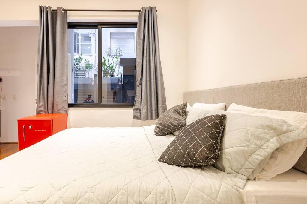 Loft Encantador Moderno Com Varanda Em Copacabana *