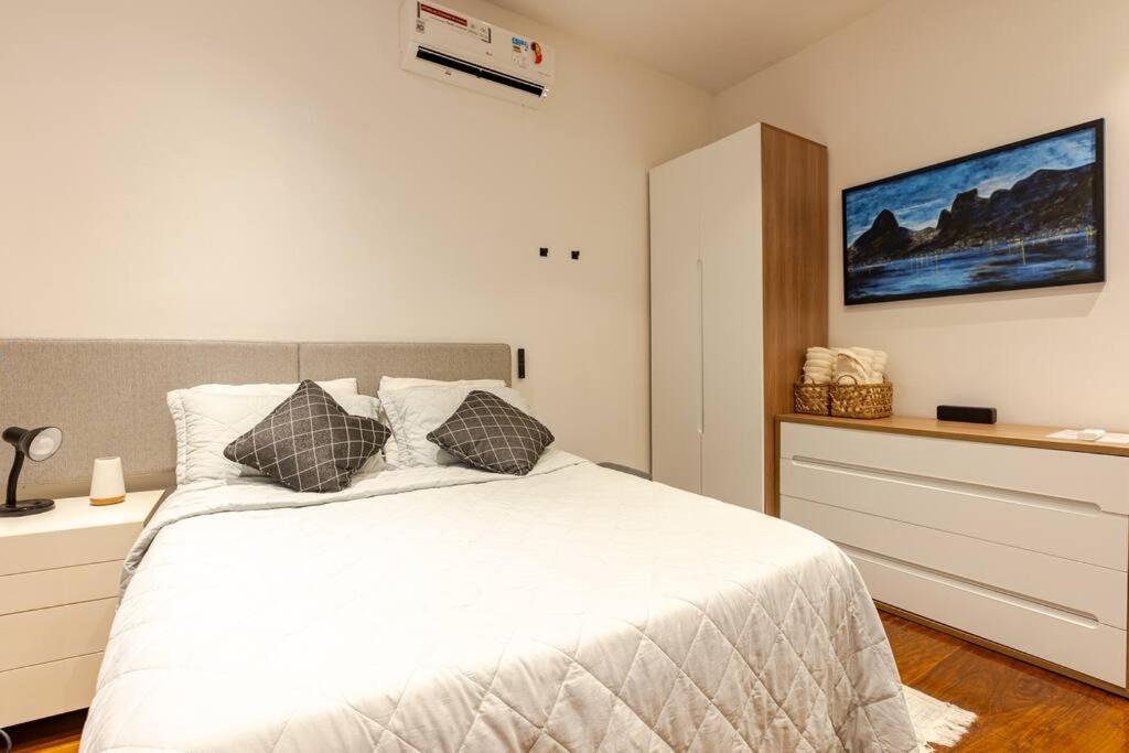 Apartamento Loft Encantador Moderno Com Varanda Em Copacabana *