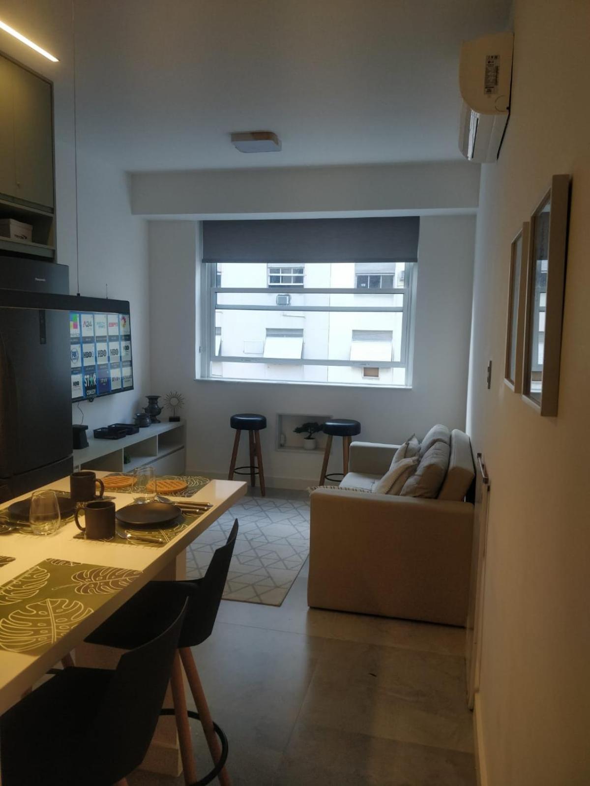 Zanzibana, Copacabana Apartment