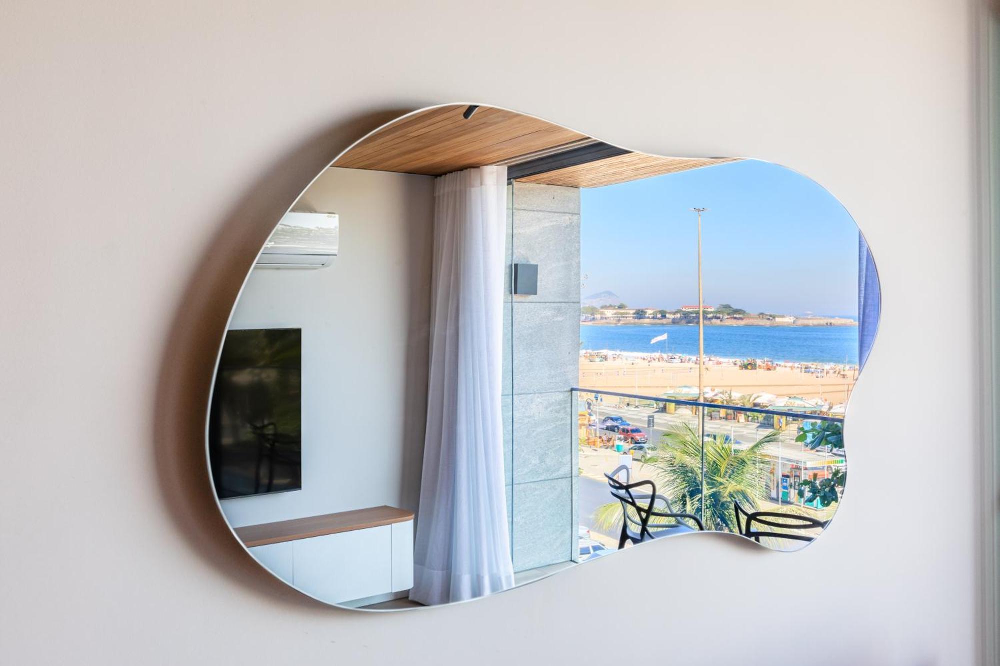 Beachfront Paradise Luxury Apartment *