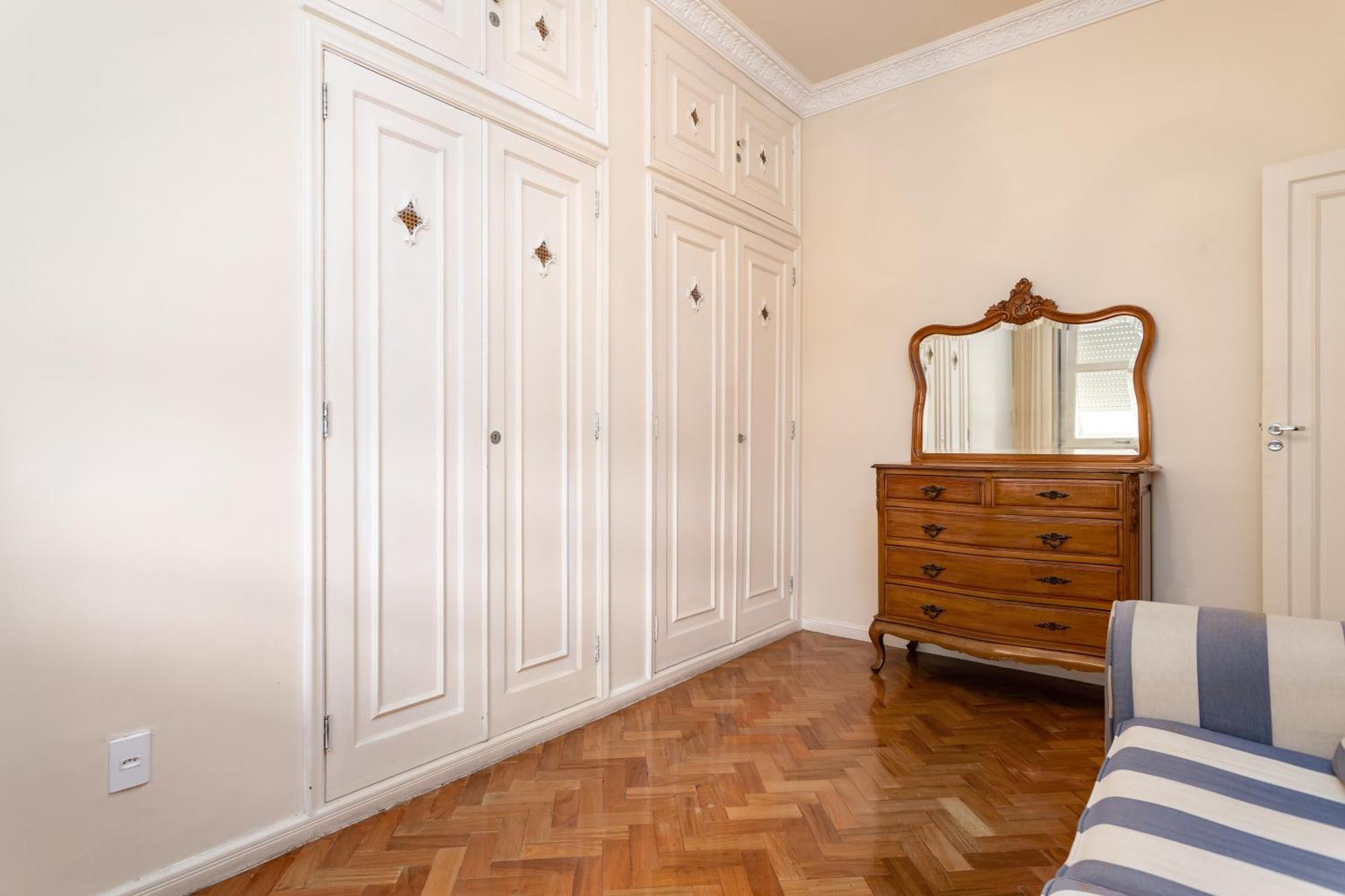 Apartamento Vista Mar - Copacabana 10 Pessoas - Santa Clara