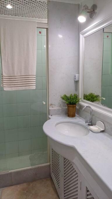 Apartamento Estiloso Reformado Em Copacabana