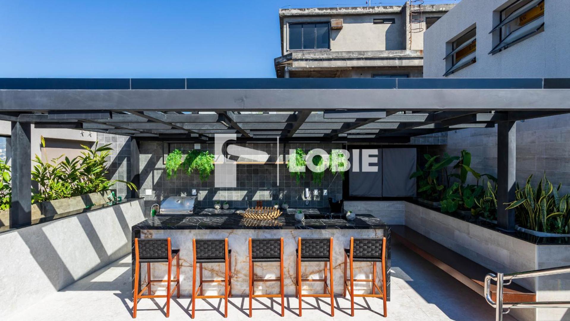 Lobie Skylux Apartment *