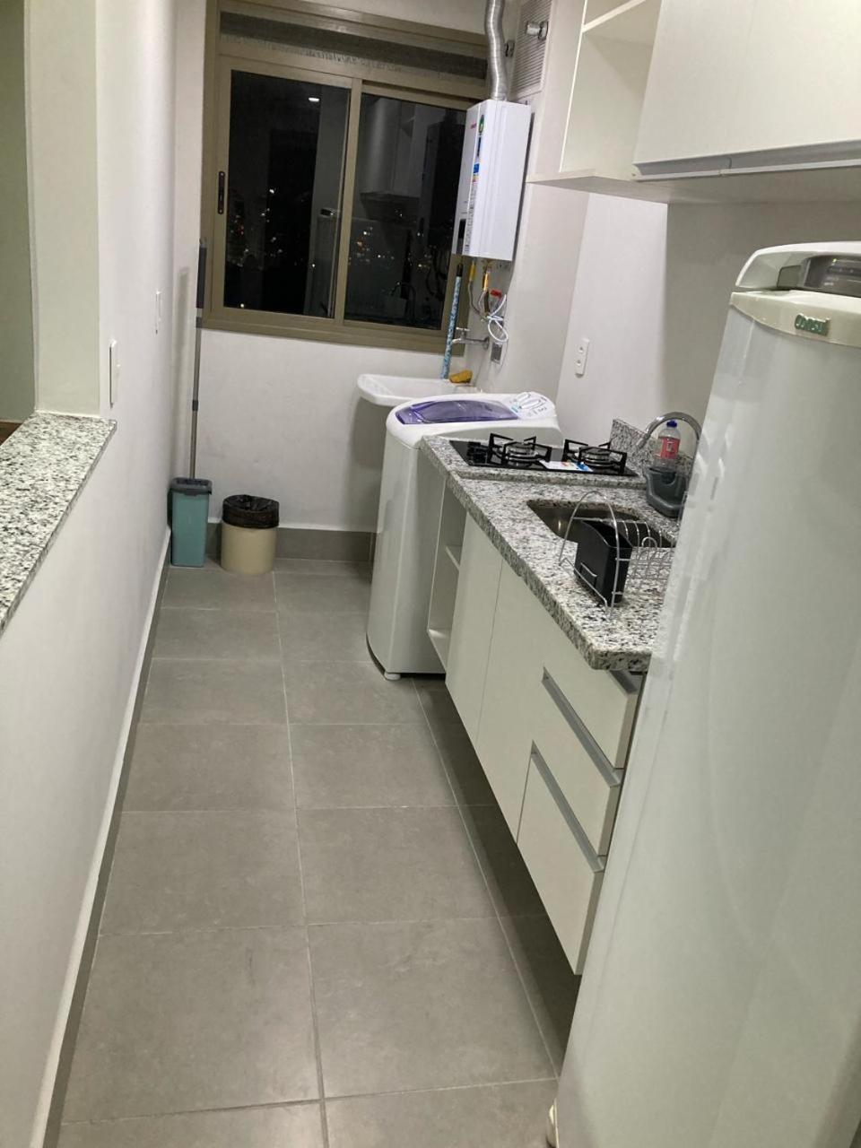 Via Premiere - Flat - Riocentro - Barra Olimpica - Vista Montanha Hotel *