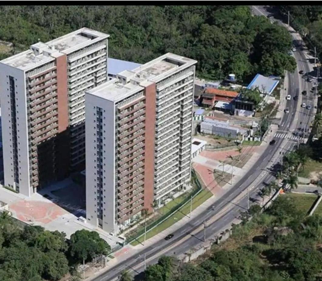 Via Premiere - Flat - Riocentro - Barra Olimpica - Vista Montanha Hotel *