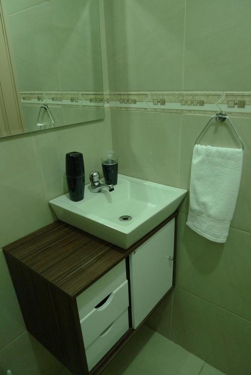 Village Copacabana Apartment *
