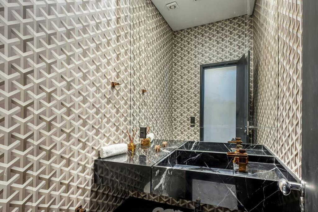 The Luxe At Copacabana