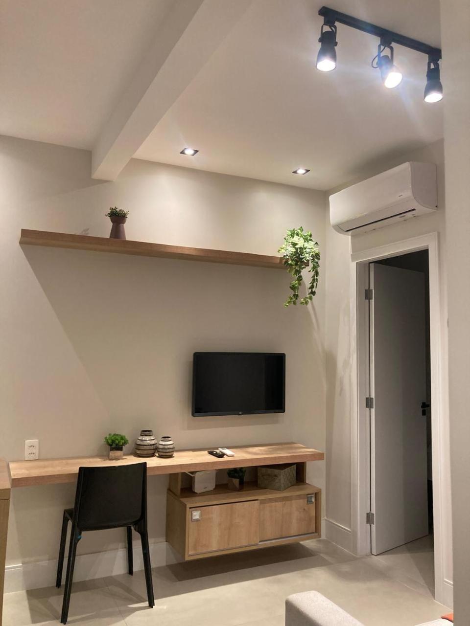 Copacabana Sala E Na Quadra Da Praia, Posto 6, Brasil Apartment *