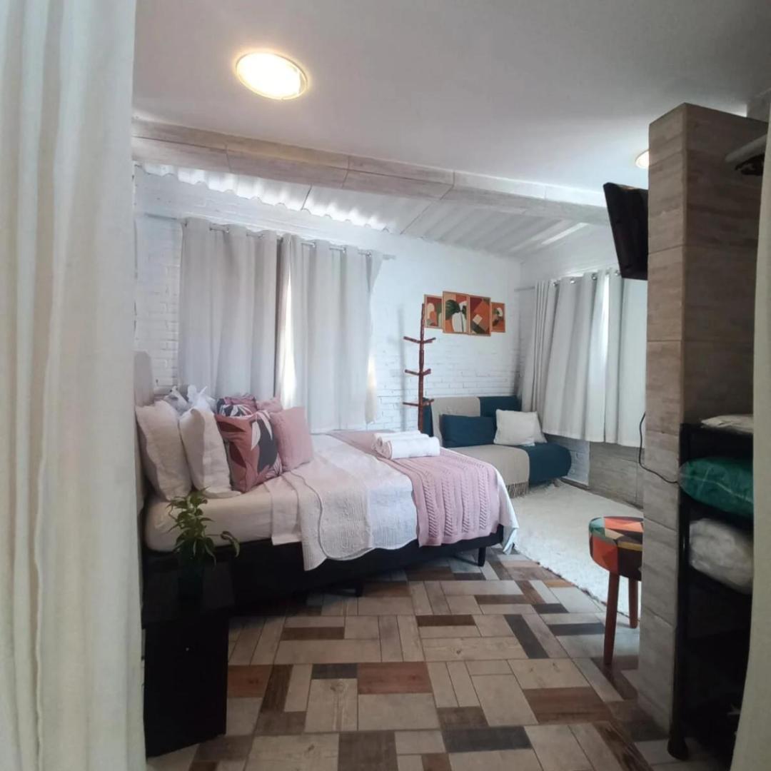 Apartamento Apezinho Vidigal - Rj *