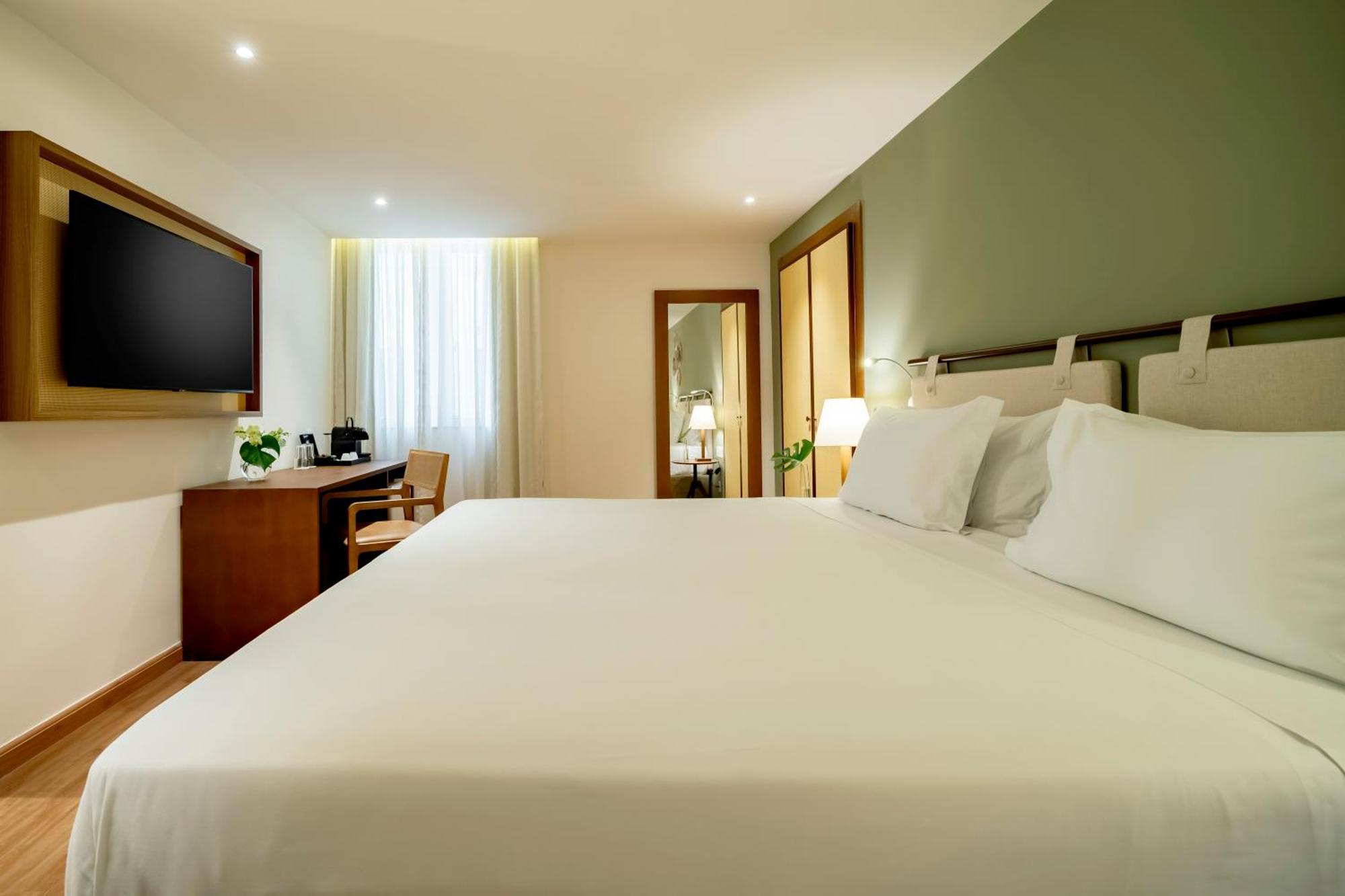 Grand Mercure Copacabana 5*
