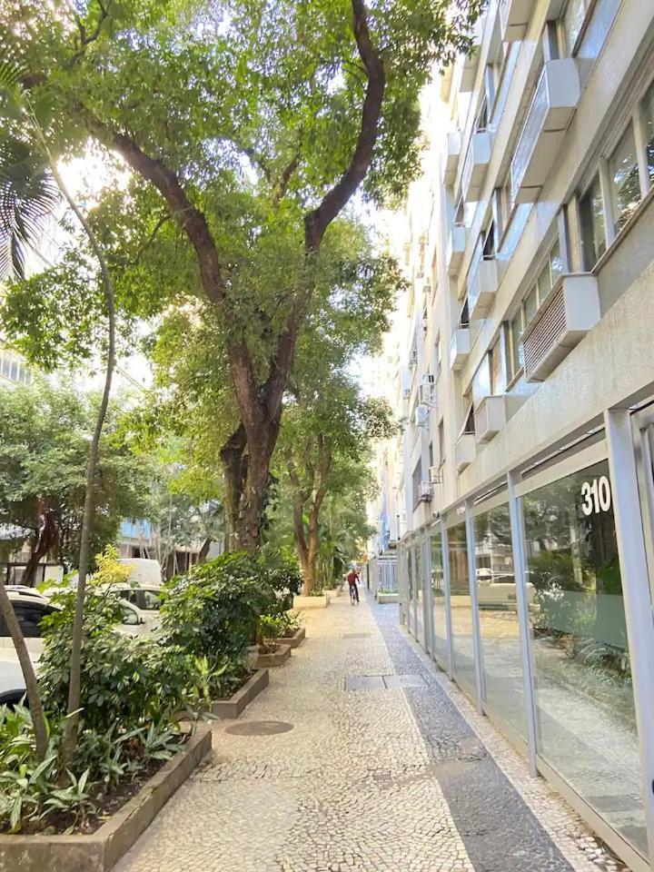 Espacoso E Bem Localizado Em Copanema Apartamento