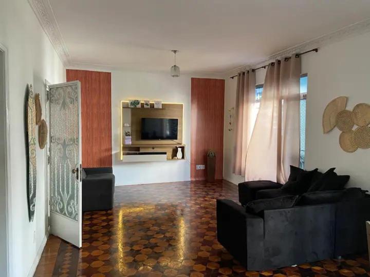 Espacoso E Bem Localizado Em Copanema Apartamento Rio de Janeiro