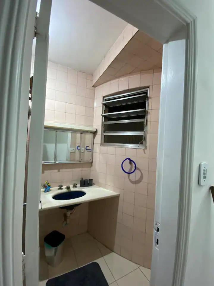 Apartamento Espacoso E Bem Localizado Em Copanema *