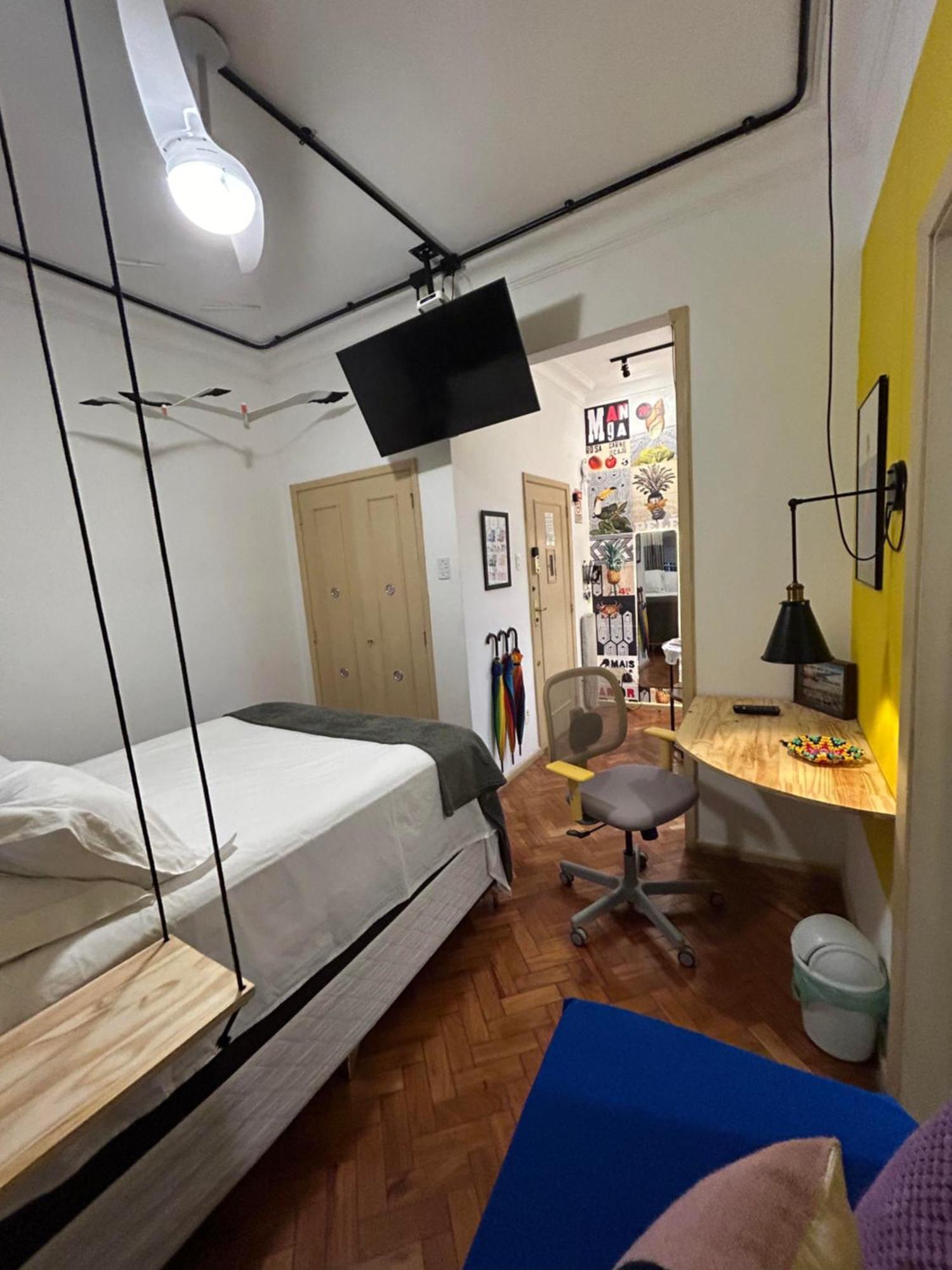 Pe Na Areia Na Quadra Copacabana Localizacao Rio Wifi 100mb Apartment