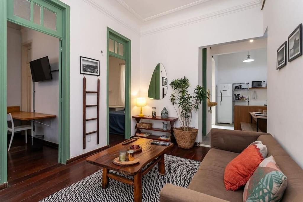 Botafogo Casa De Charmosa 2qts Com Vaga * Rio de Janeiro