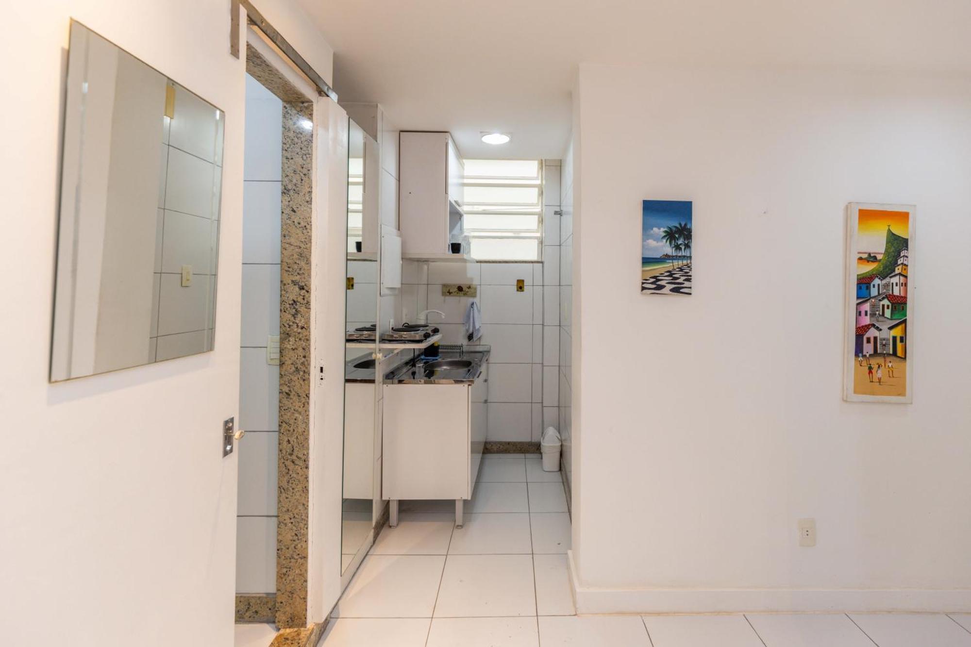 Apartment 109 Ipanema Tom Jobim *