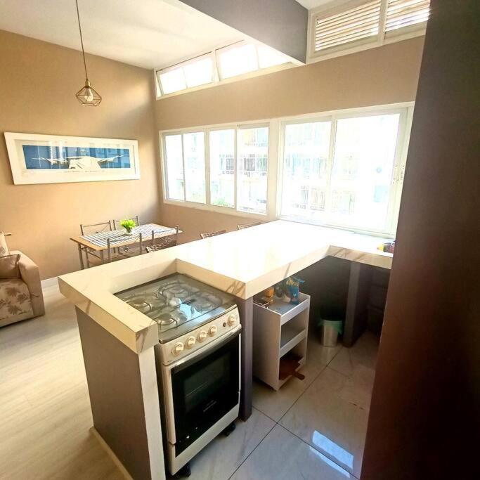 Apartamento Ponto De Copacabana Excelente Amplo Arejado E Iluminado Rio de Janeiro
