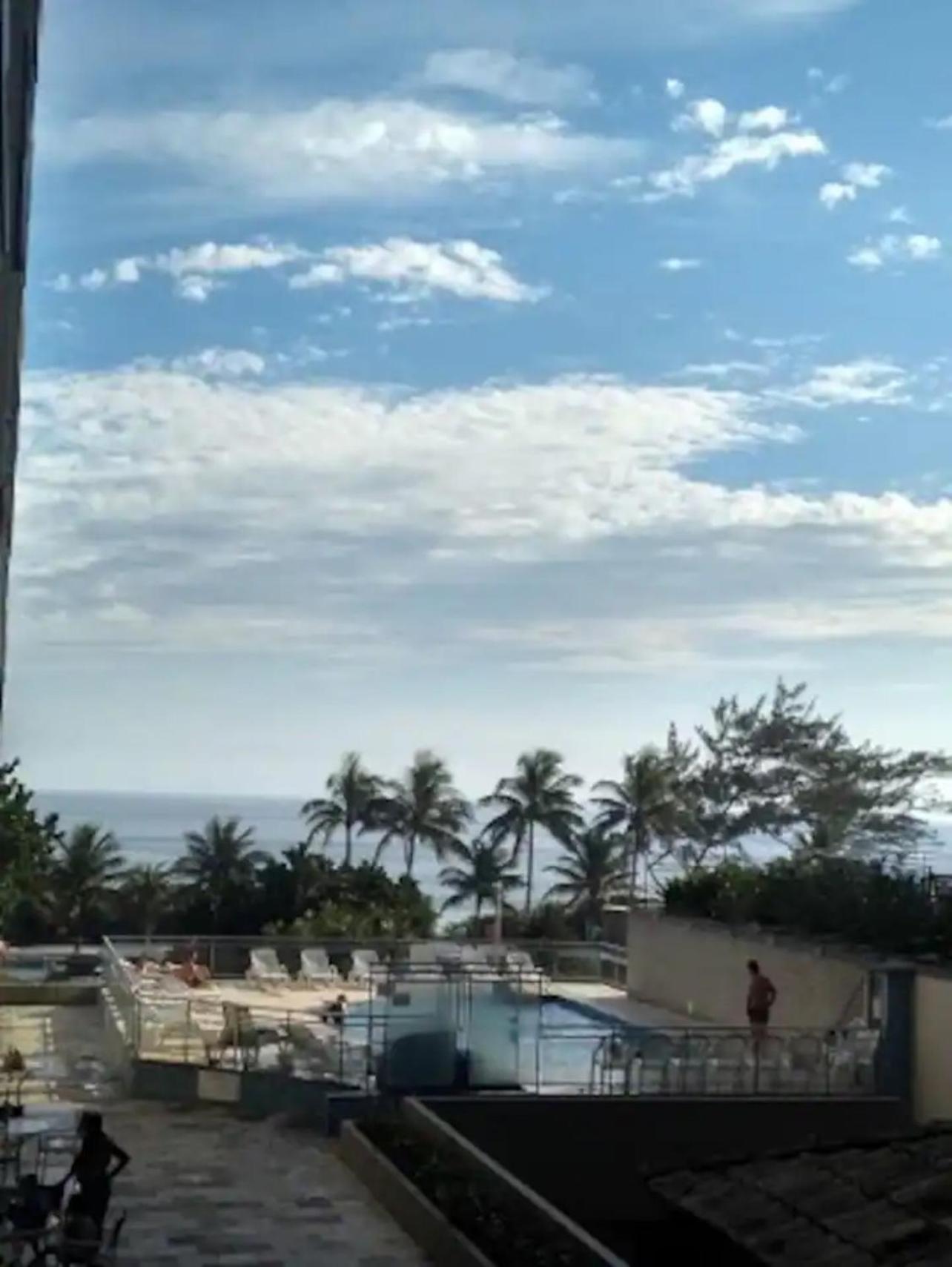 Barra Da Tijuca Em Frente A Apartamento *