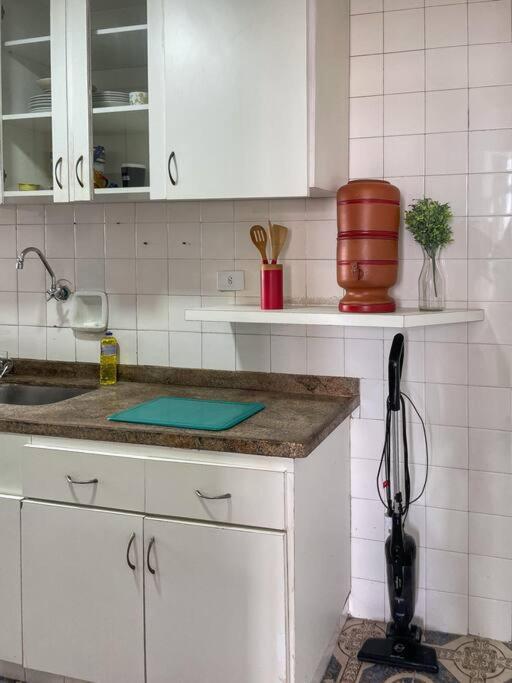 Leblon 200m Da Apartamento *