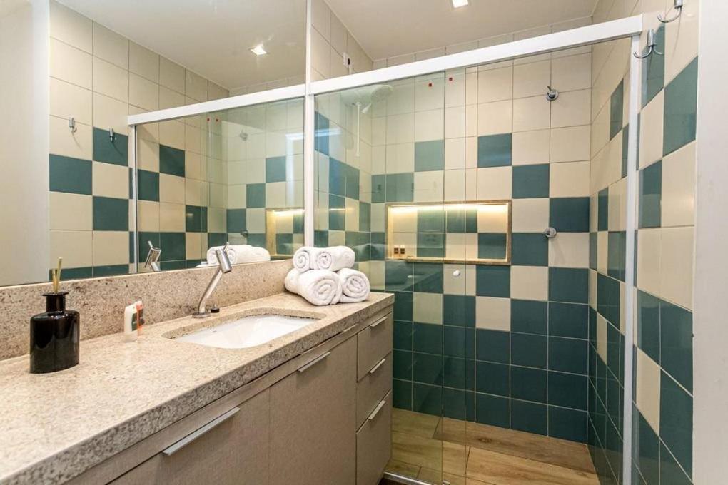 Apartamento Estiloso Proximo E Metro De Copacabana