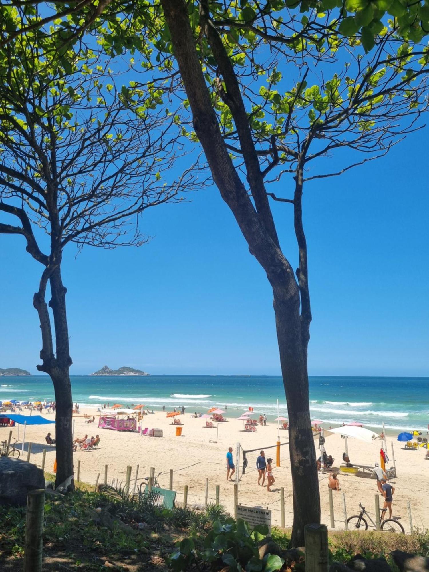 Apartamento Pe Na Areia Da Praia Da Barra - Barramares Flat *