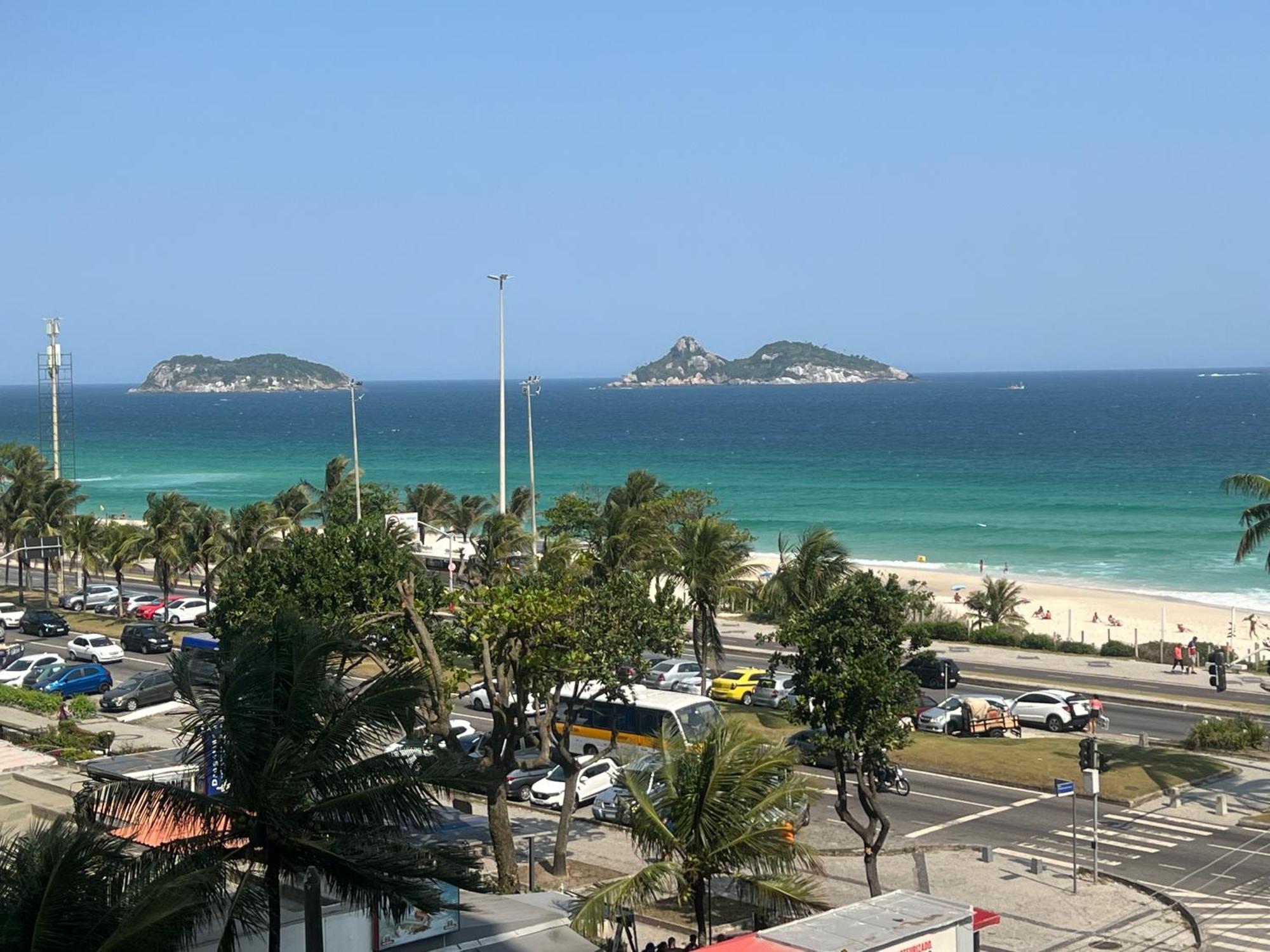Apartamento Barra Da Tijuca Em Frente A