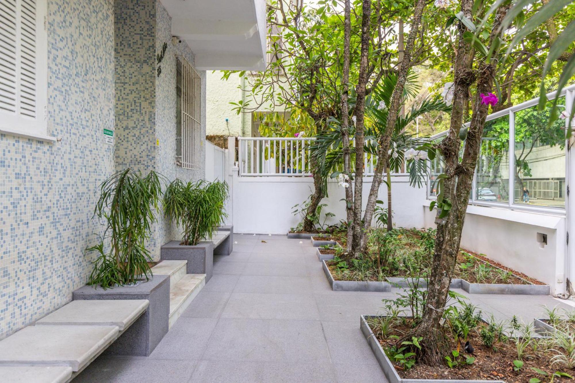 Apartamento 103 *